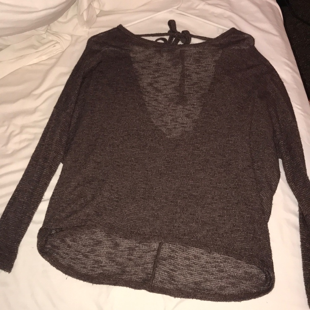Long-sleeved top